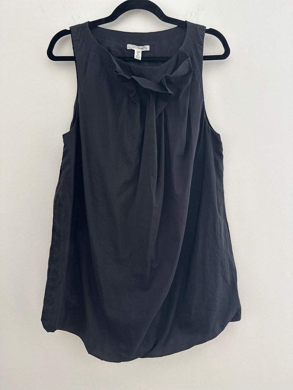 ……trinity Cotton Silk Ruffle Neck Sleeveless Blouse Women's Medium Black